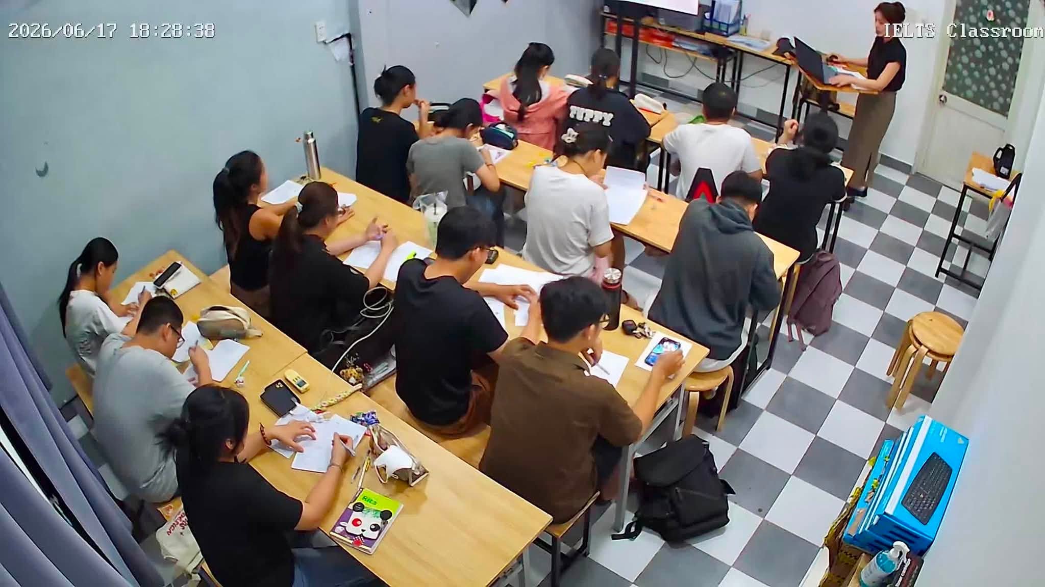 Lớp học IELTS CARA tháng 6/2026